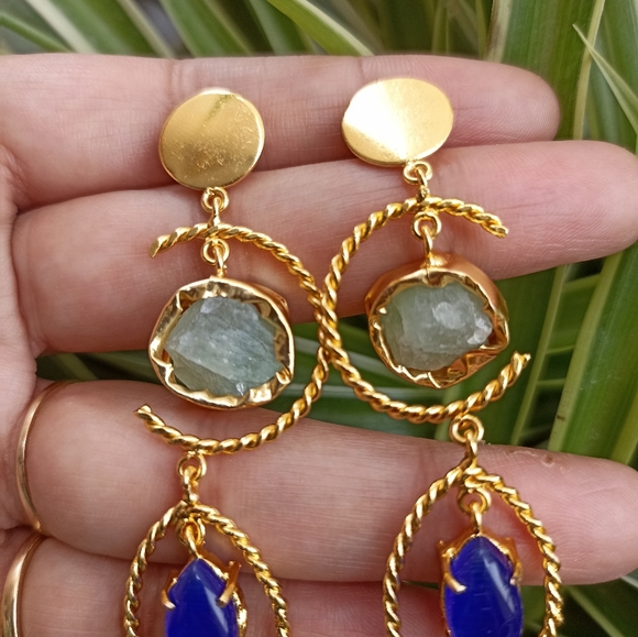 Handmade gold platted stone studded long drop earrings - Picture 6 of 10